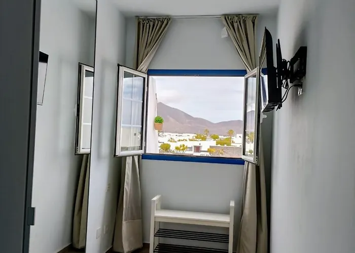 O Lar Da Mota ,playa Flamingo * Playa Blanca (Lanzarote)