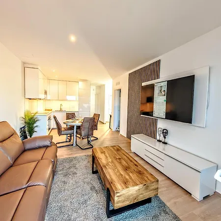 O Lar Da Mota ,playa Flamingo Apartment